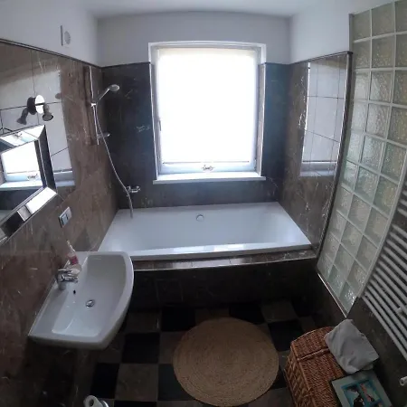 Magdaleentje Daire *